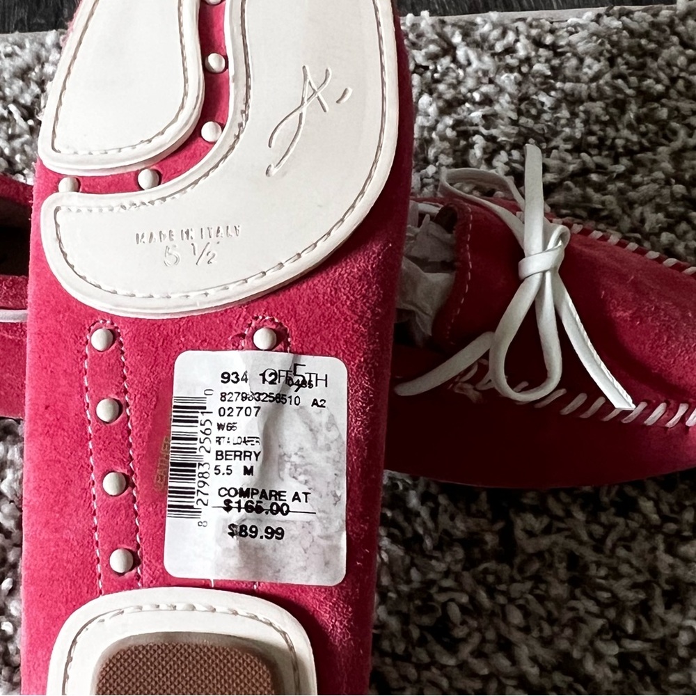 Antonio Bossi, 51/2, Berry, Slip On’s